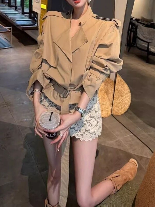 Elegant short jacket and trench coat for women, new autumn style, high-waisted slimming lace skirt two-piece set Elegant short jacket and trench coat for women, new autumn style, high-waisted slimming lace skirt two-piece set