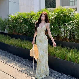 法式露背碎花薄纱包臀鱼尾裙子女夏季纯欲吊带连衣裙海边度假长裙