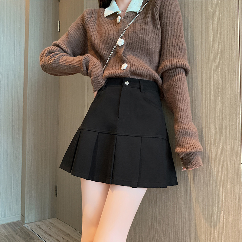 Colored demi-season pleated skirt