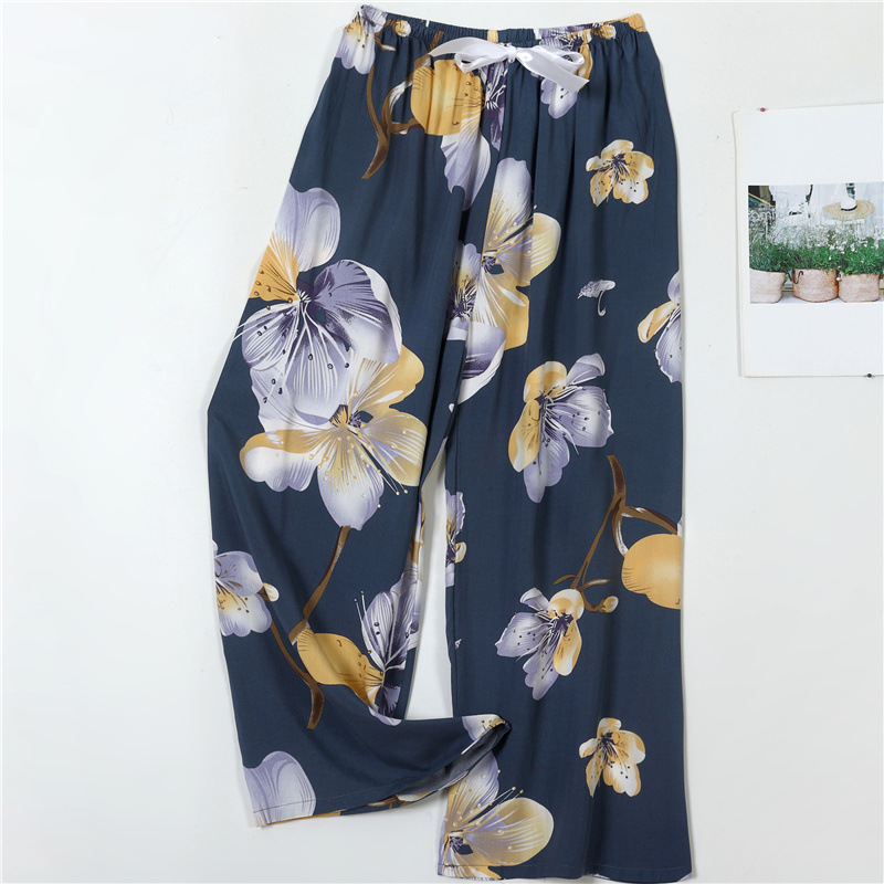 네이비 나비 꽃