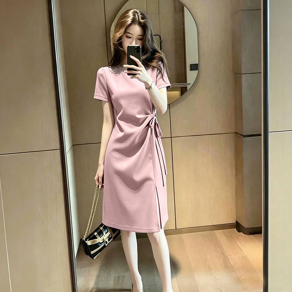 Đầm liền nữ dáng chữ A cổ polo tay ngắn buộc dây, xẻ tà, phong cách công sở thanh lịch — Màu hồng, màu đen