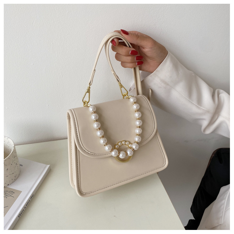 Wholesale Accessories Geometric Pearl Chain Messenger Bag Nihaojewelry display picture 58