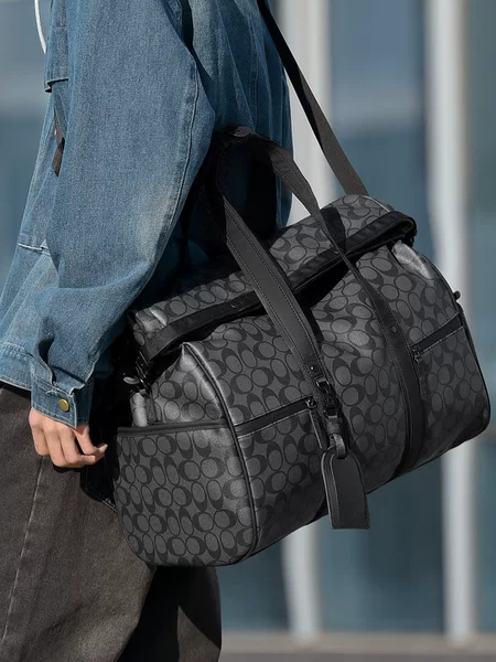 Large-Capacity Travel Bag, Men's Outdoor Commuting Luggage Bag, Casual Waterproof Sports Bag, Dry and Wet Separation Fitness Bag