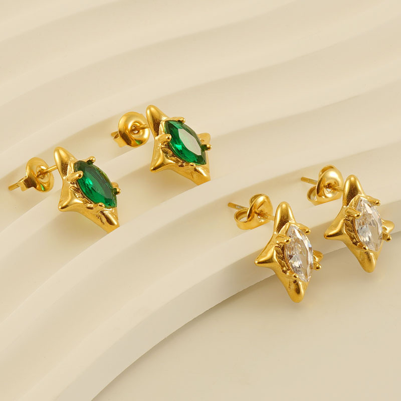 Nuevos pendientes de acero inoxidable europeos y americanos transfronterizos Pendientes de estrella de circonita con incrustaciones de oro de 18k