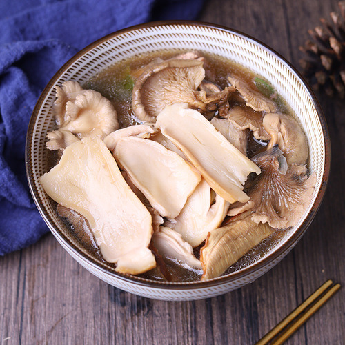 Yunnan Shangri-La non-fresh dried matsutake 100g snow mountain matsutake dried slices edible mushroom soup manufacturer wholesale