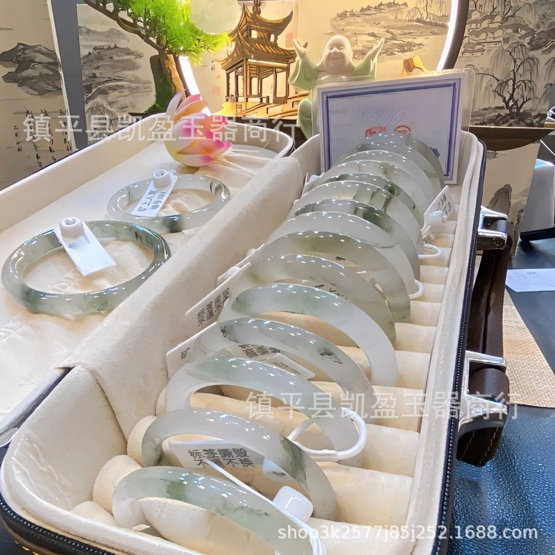金糸玉高氷円条ブレスレット天翠山漂花玉ブレスレット新疆翠玉雪域氷翠平条ブレスレット卸売り|undefined