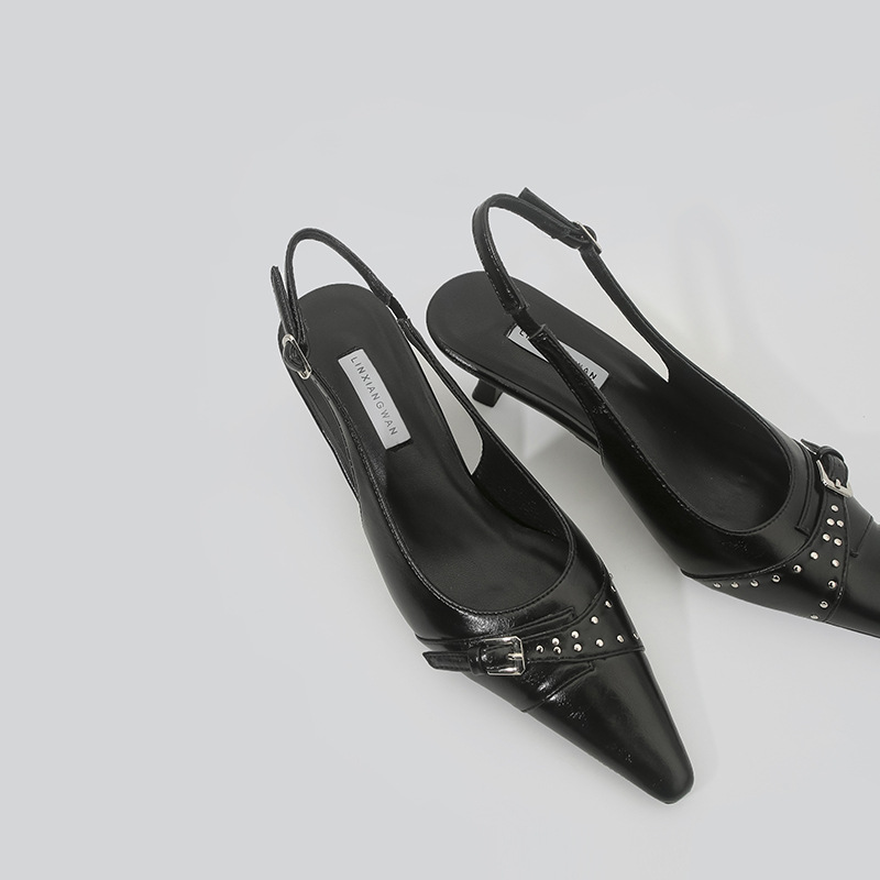 La marea no es una chica oscura ~ Zapatos negros de tacón alto, diseño, nicho, remaches de estilo antiguo, sandalias de oro coreanas, mujeres