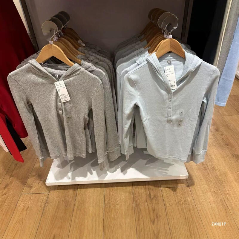 Top-quality ribbed hooded T-shirt! Long-sleeved slim-fit single-breasted casual base shirt, 2026 autumn model 488298 Top-quality ribbed hooded T-shirt! Long-sleeved slim-fit single-breasted casual base shirt, 2026 autumn model 488298