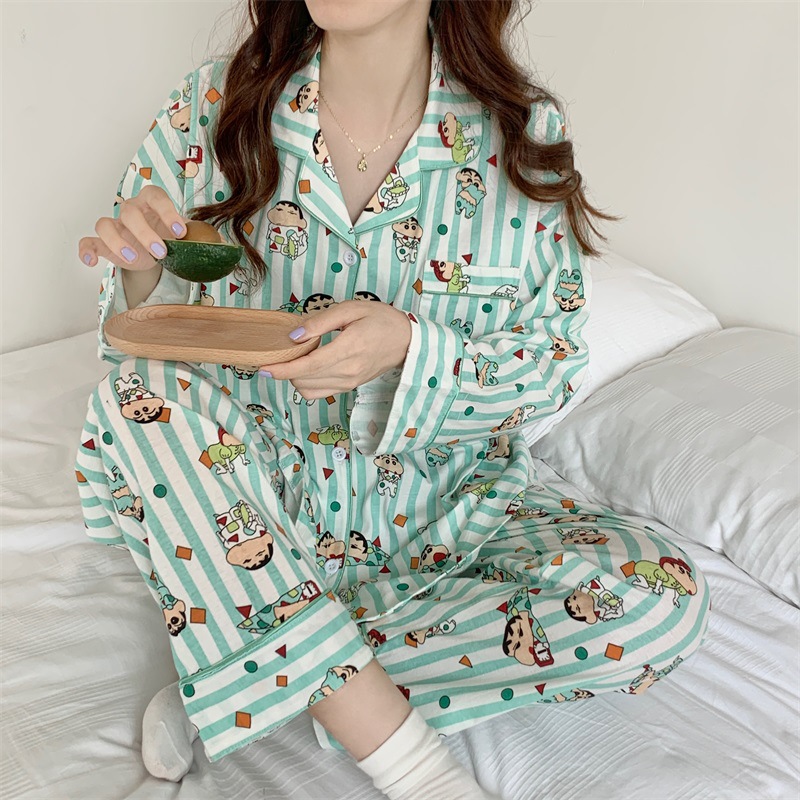 Nuevo estilo crayón Xiaoxin pijamas de estilo coreano de las mujeres de dibujos animados lindo suelta más el tamaño de dos piezas de ropa para el hogar otoño entrega en vivo