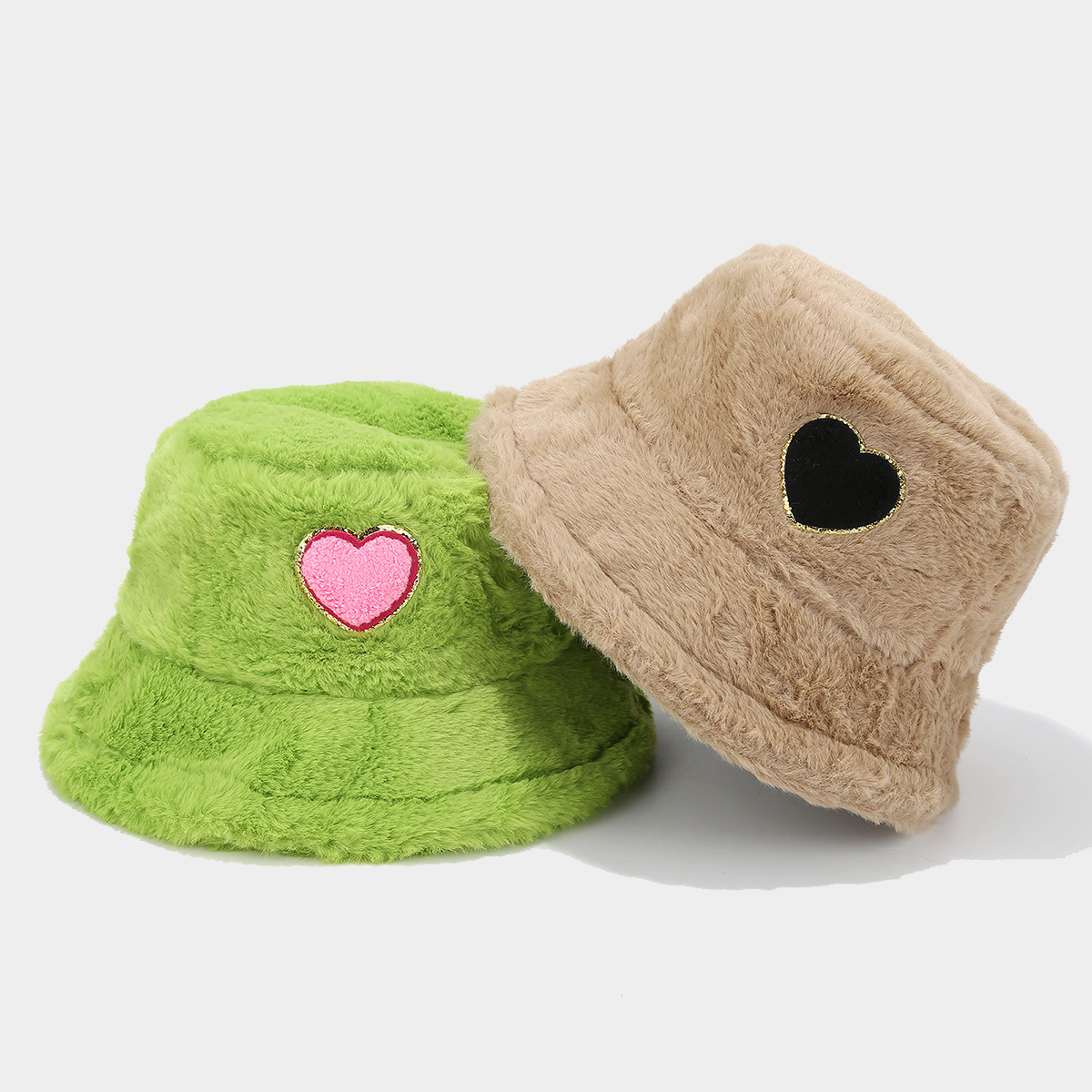 Ins nuevos sombreros de lavabo etiquetados con amor, sombreros de pescador de felpa de todo fósforo de moda para damas, sombreros cálidos para parejas al aire libre de invierno