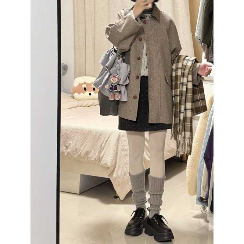 Elegant, casual, stylish, retro, and sophisticated woolen suit coat for women, perfect for autumn and winter, mid-length, loose fit.