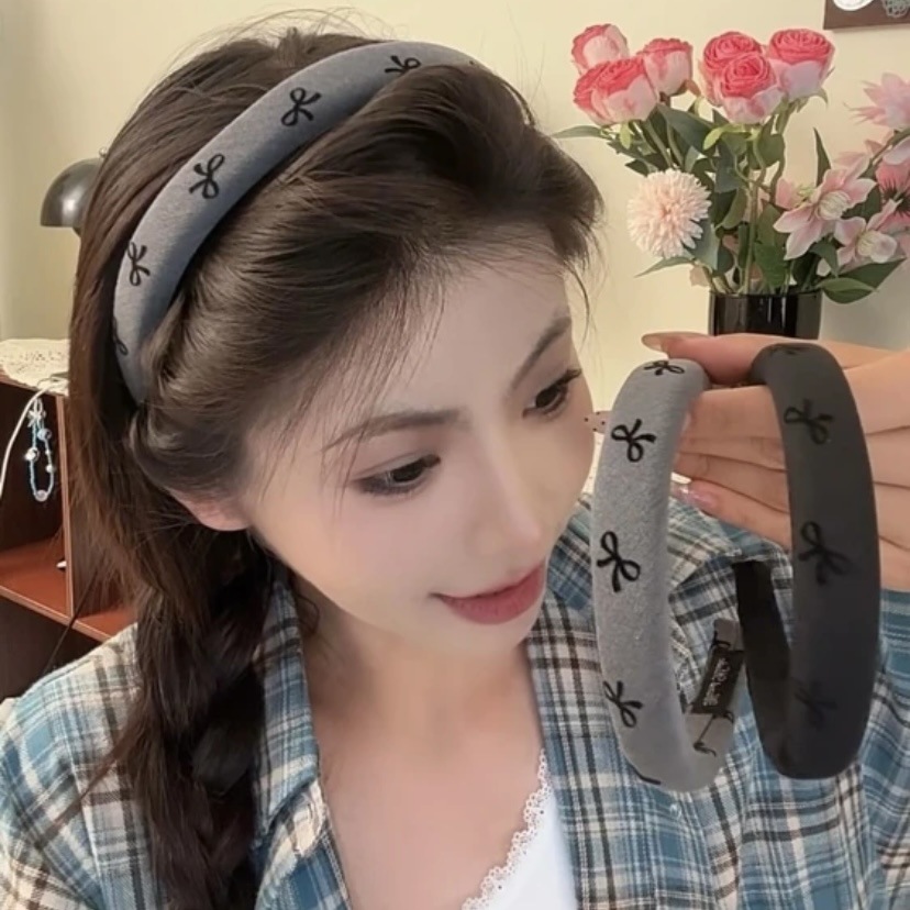 Simple y de alto nivel sensación arco de cabello para mujeres 2024 nuevo lavado de la cara bandeja de cabello para aumentar el temperamento cranial de las joyas de cabello de la pinza