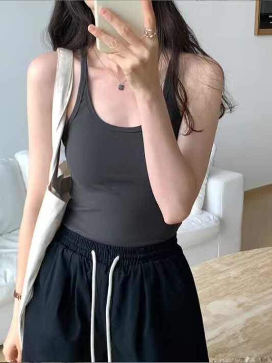 고탄성 립드 코튼 소재로 제작된 2026년 여름 신상 핫걸 스타일 여성용 레이스업 탱크탑, 이너웨어 또는 아우터웨어로 착용 가능한 아름다운 등 디자인의 탑