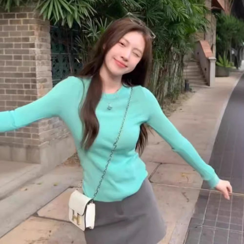 Hemp Bohemian Wave Green Round Neck Knitted Top for Women Spring Fitted Slimming Base Shirt with Straight Shoulder T-Shirt Long Sleeve Top