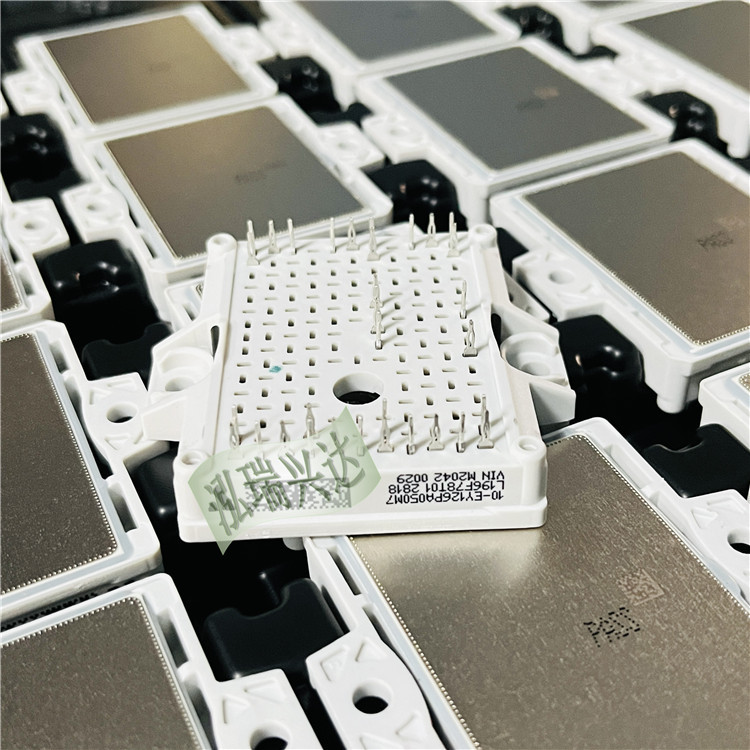 10-EY126PA050M7-L196F78T 10-EY126PA050M7 全新IGBT功率模块