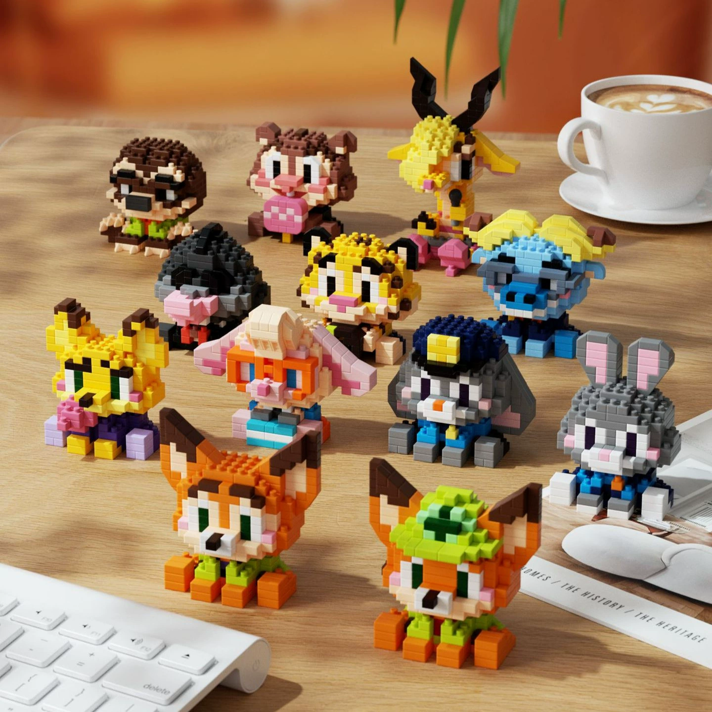 潮乐创 Constructor, cartoon doll, toy, Birthday gift