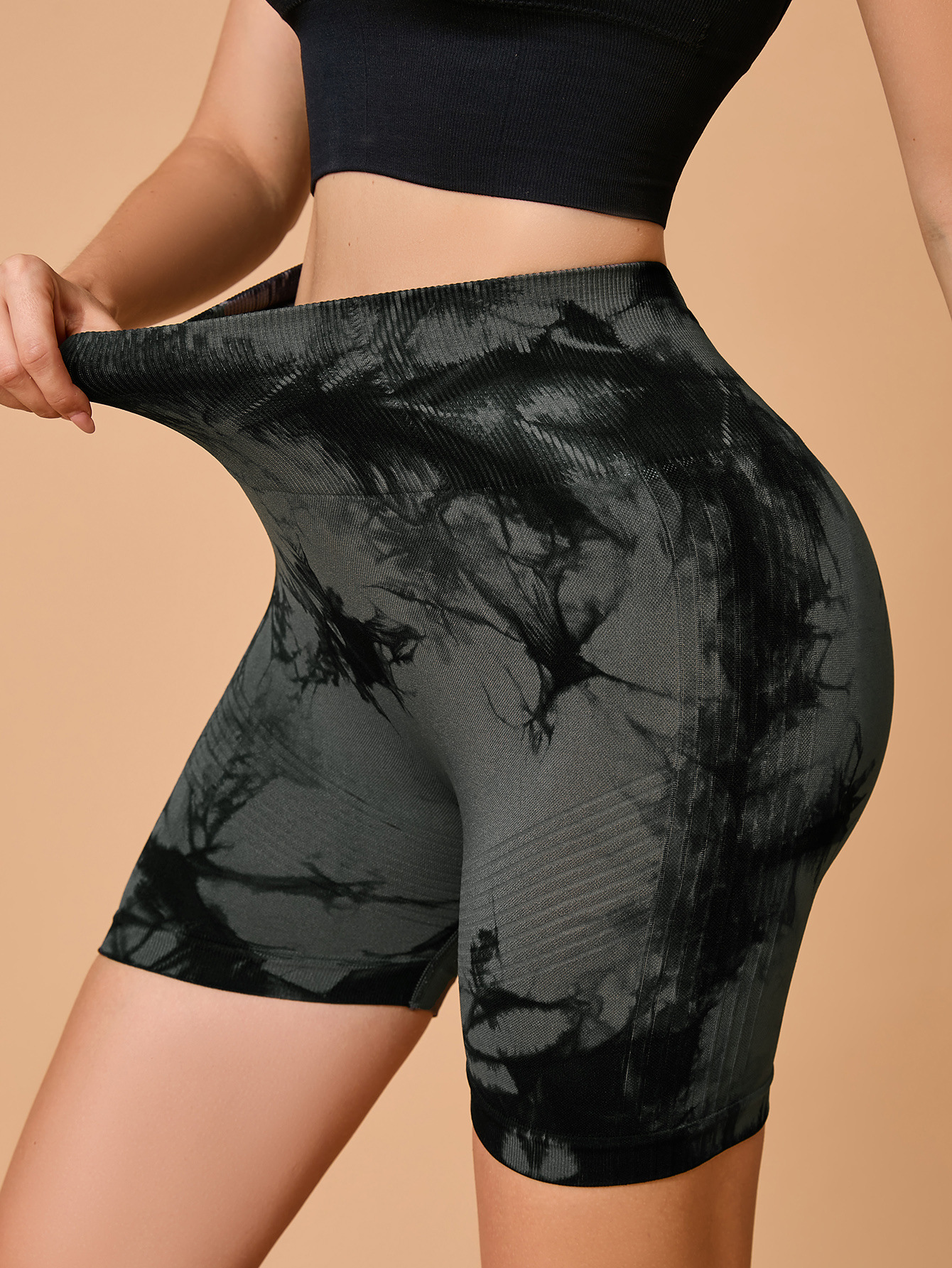 Темно-серый тай-дай черный