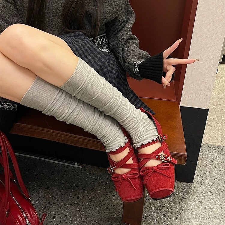 Versión de piel de oveja ~ Zapatos individuales de ballet rojo, boca baja para mujer, nuevo estilo, cuero plano, suela suave, zapatos Mary Jane retro franceses
