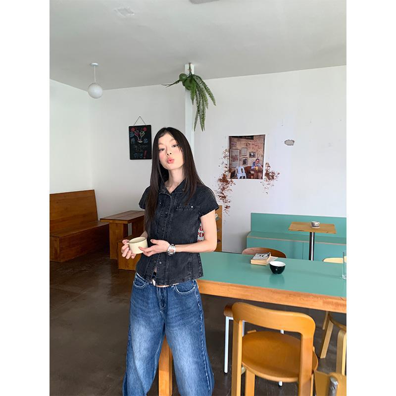 Jeans vintage con toppa ricamata a stella e lettera, vestibilità ampia, gamba dritta, in denim, stile casual streetwear, estetica Instagram, abbigliamento maschile_voghion.com