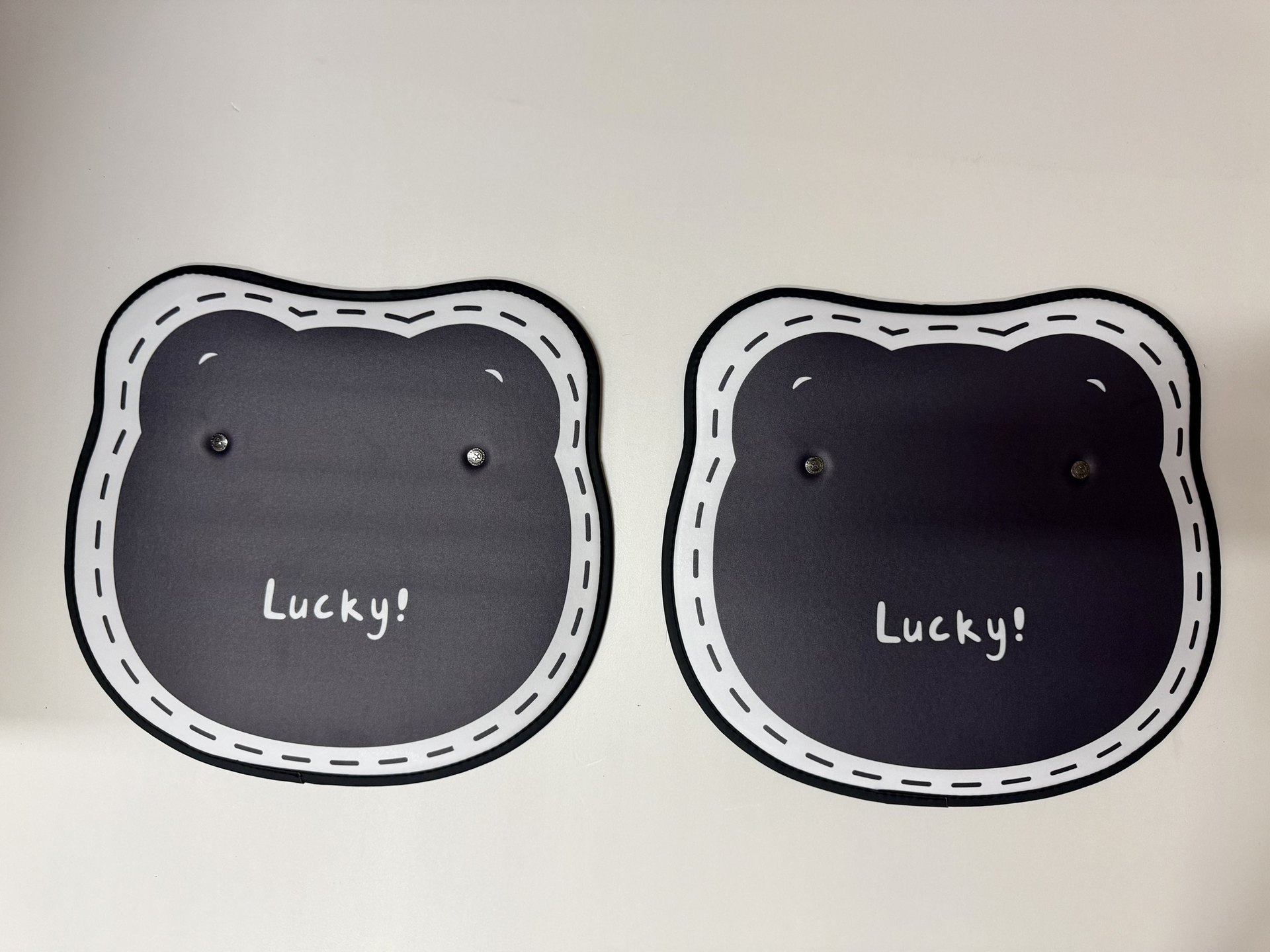 Ins-Style Black and White Dotted Line Bear Head Car Anti-Kick Mat, Bear Seat Back Protector, Scratch-Resistant and Dirt-Resistant Car Mat