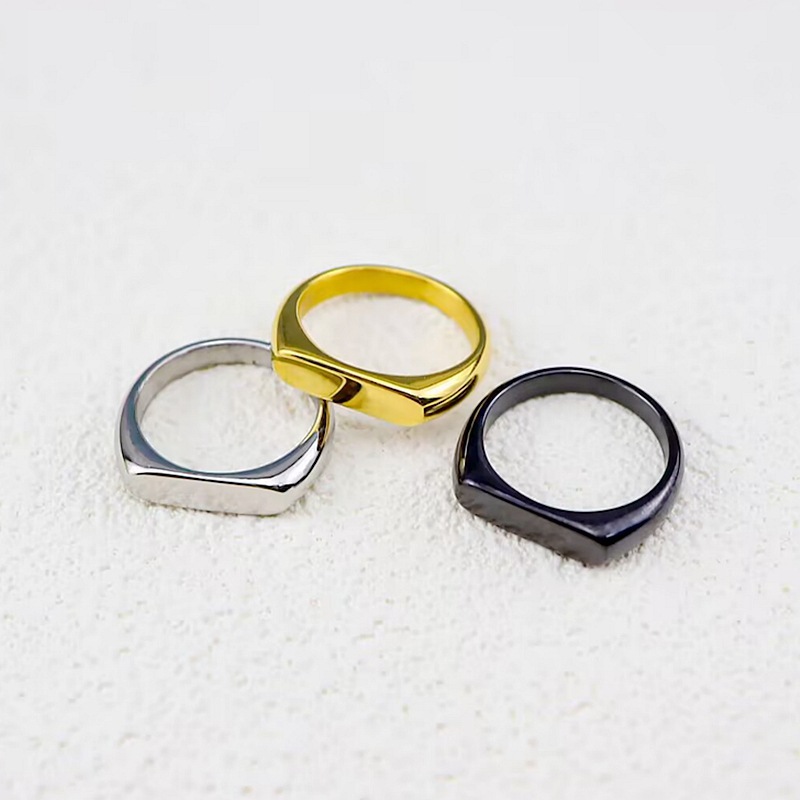 Ingfeng nicho alto anillo de acero de titanio anillo de aire frío anillo de calidad de Europa y América Amazon joyas al por mayor