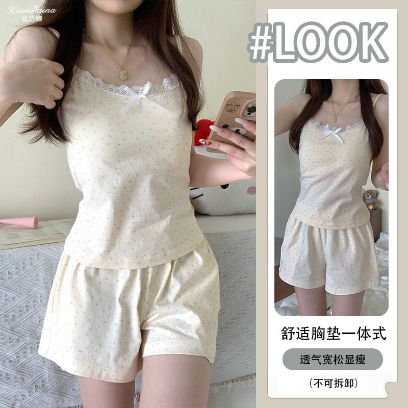 Sexy Slim-Fitting Suspender Pajamas with Breast Pads for Women in Summer, Sweet and Cute Pure Lust Style Floral Lace Suit Home Clothes