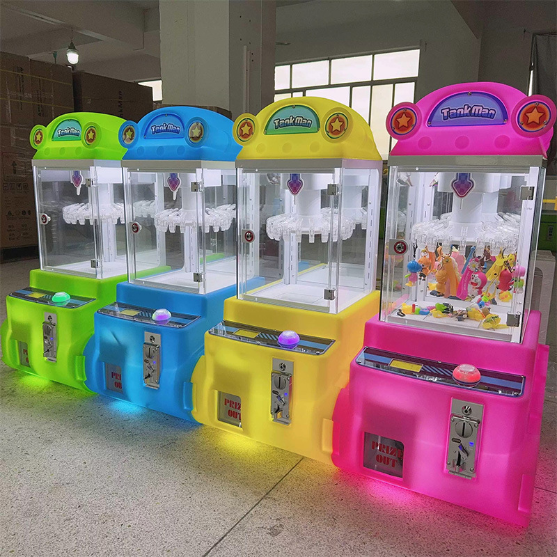 MINI máquina comercial de clip de pegatinas para niños de monedas, máquina de garras de código de escaneo, máquina de regalo de gashapon, máquina de muñecas pequeñas de boutique