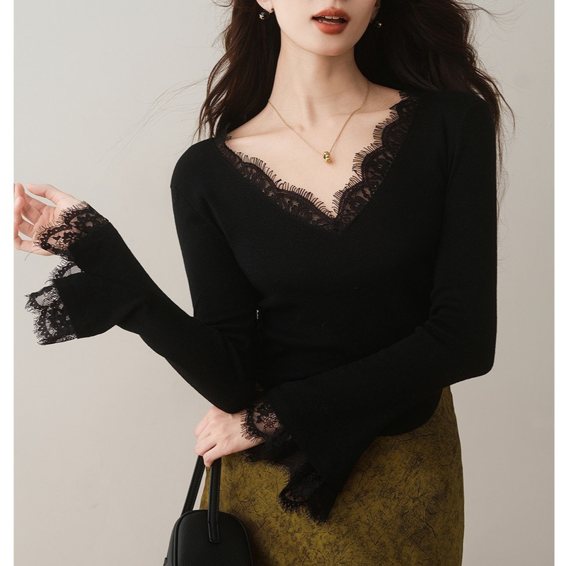 Ron French Lace Stitching V-neck Sweater Autumn and Winter New Elegant Pleated Slim-fit Horn Sleeve Top
