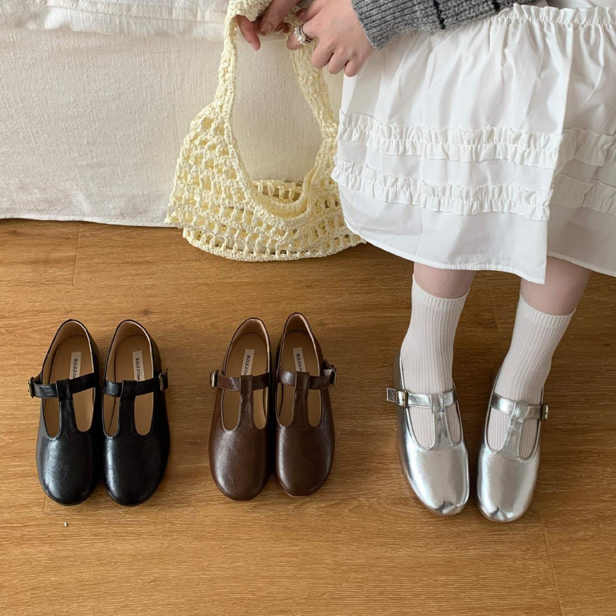 复古休闲厚跟玛丽珍百搭方头单鞋魔术贴拼色通勤女鞋