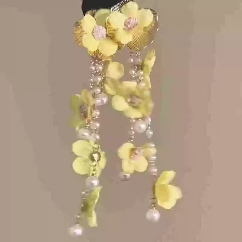 Pendientes de flores de color dopamina Pendientes dulces y frescos de primavera y verano Pendientes pequeños y elegantes de alta gama para mujer