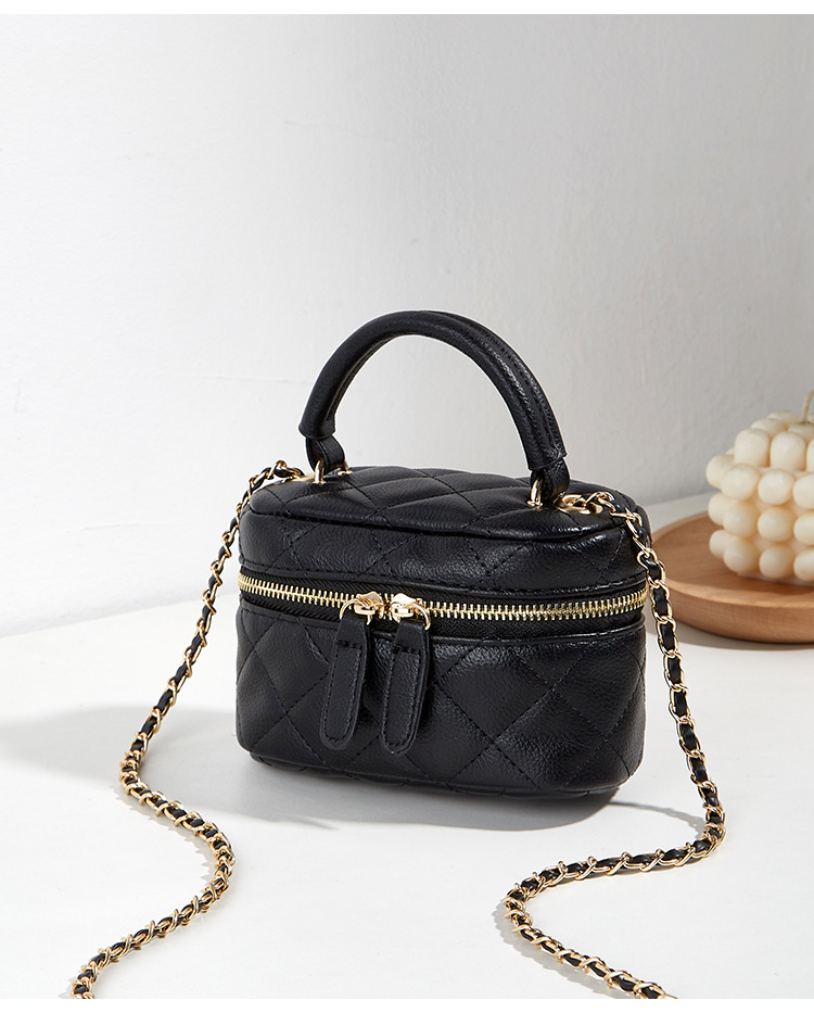 Borsa a tracolla mini trapuntata alla moda con catena_voghion.com