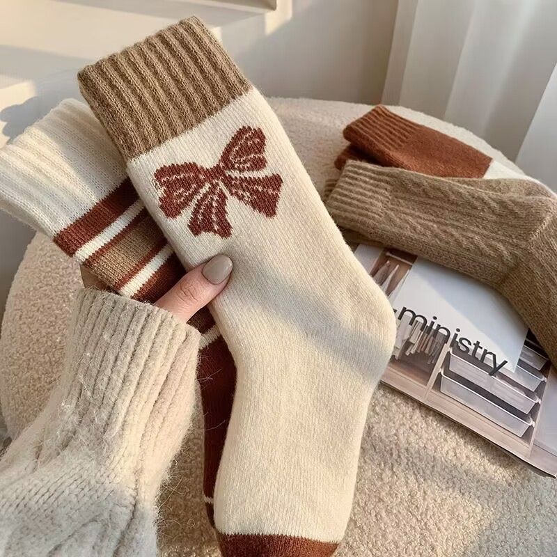 Thick Socks for Women in Autumn and Winter, Coffee-Colored, Thickened, Full Terry Mid-Calf Socks, Warm, Fleece-Lined, College Style, Solid Color, Long Terry Socks
