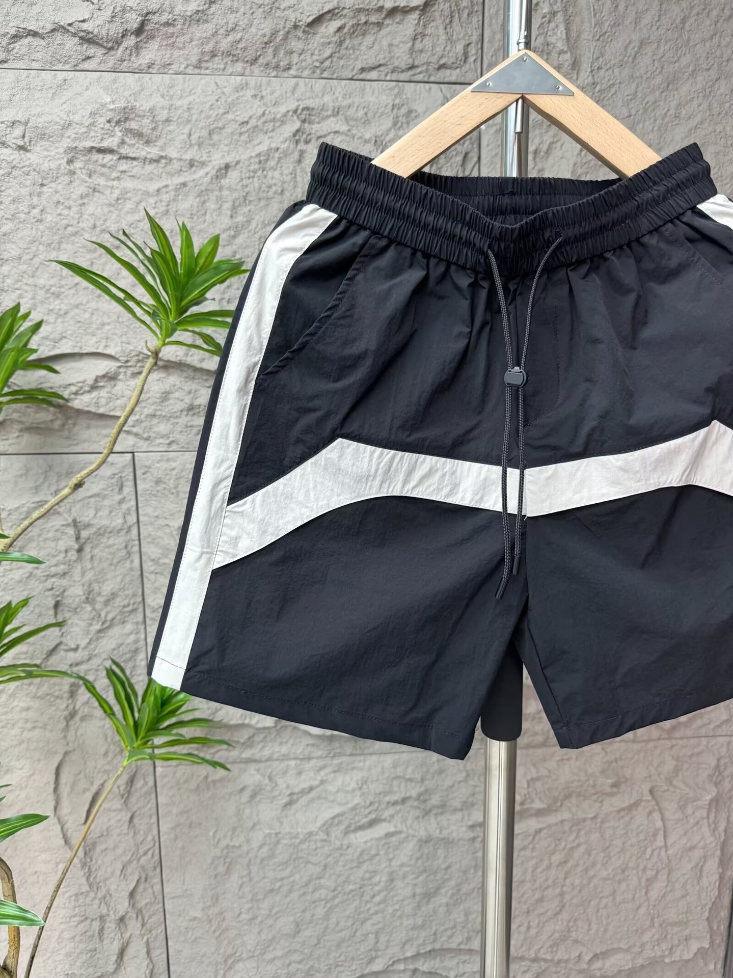 Men's Clothing Men's Summer Color Block Quick Drying Breathable Casual Shorts Versatile Trendy Five Point Mid Length Beach Sports Cool Pants_viptrois.com