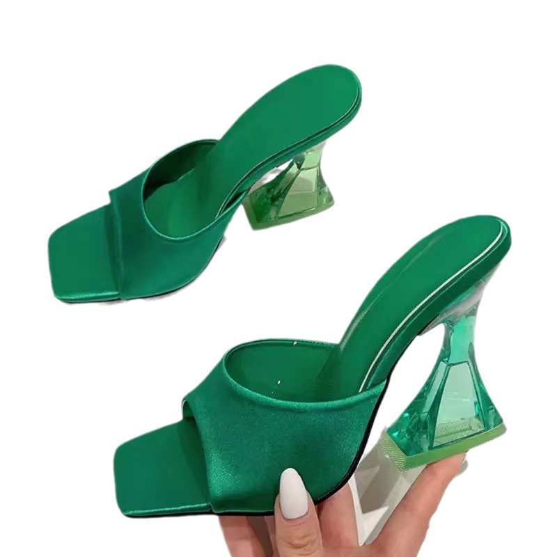 Foreign Trade Plus Size 2024 Summer New Transparent Crystal Thick Heel Sandals For Women European And American Fashion_vogvips.com