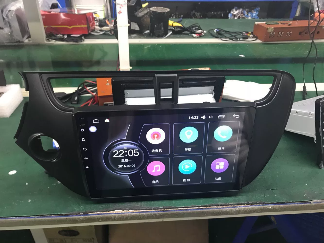 Changan Ouo S выделенный Android четырехъядерный интеллектуальный GPS автомобильный DVD-навигатор задним ходом