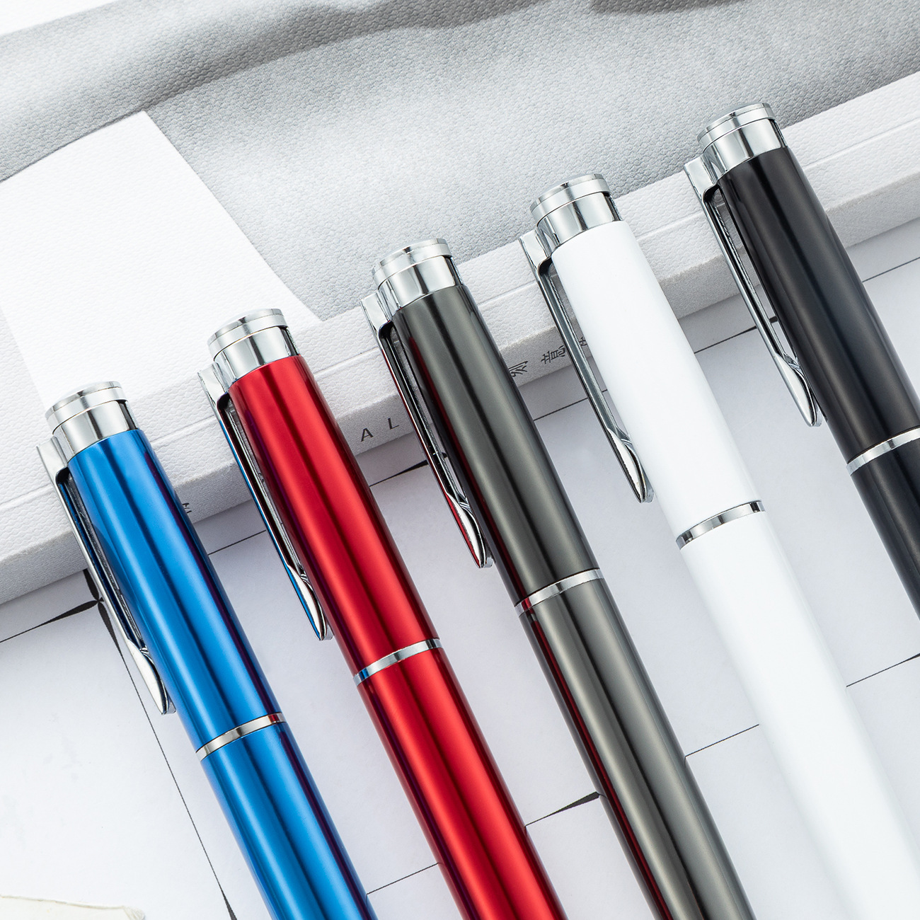 Oficina de negocios lápiz de firma de metal regalos lápiz de bola de metal imprimible logotipo fabricante al por mayor lápiz negro neutro