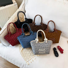 �羳���y����������ˮͰ��Ů2025�ﶬ�¿��n��μ�����r��б���