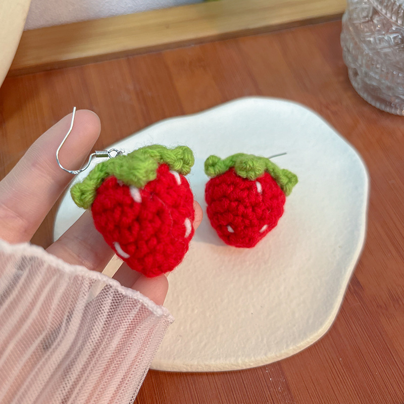 Holiday, Daily Occasion 1 Pair Simple Style Strawberry Plating Cloth Drop Earrings