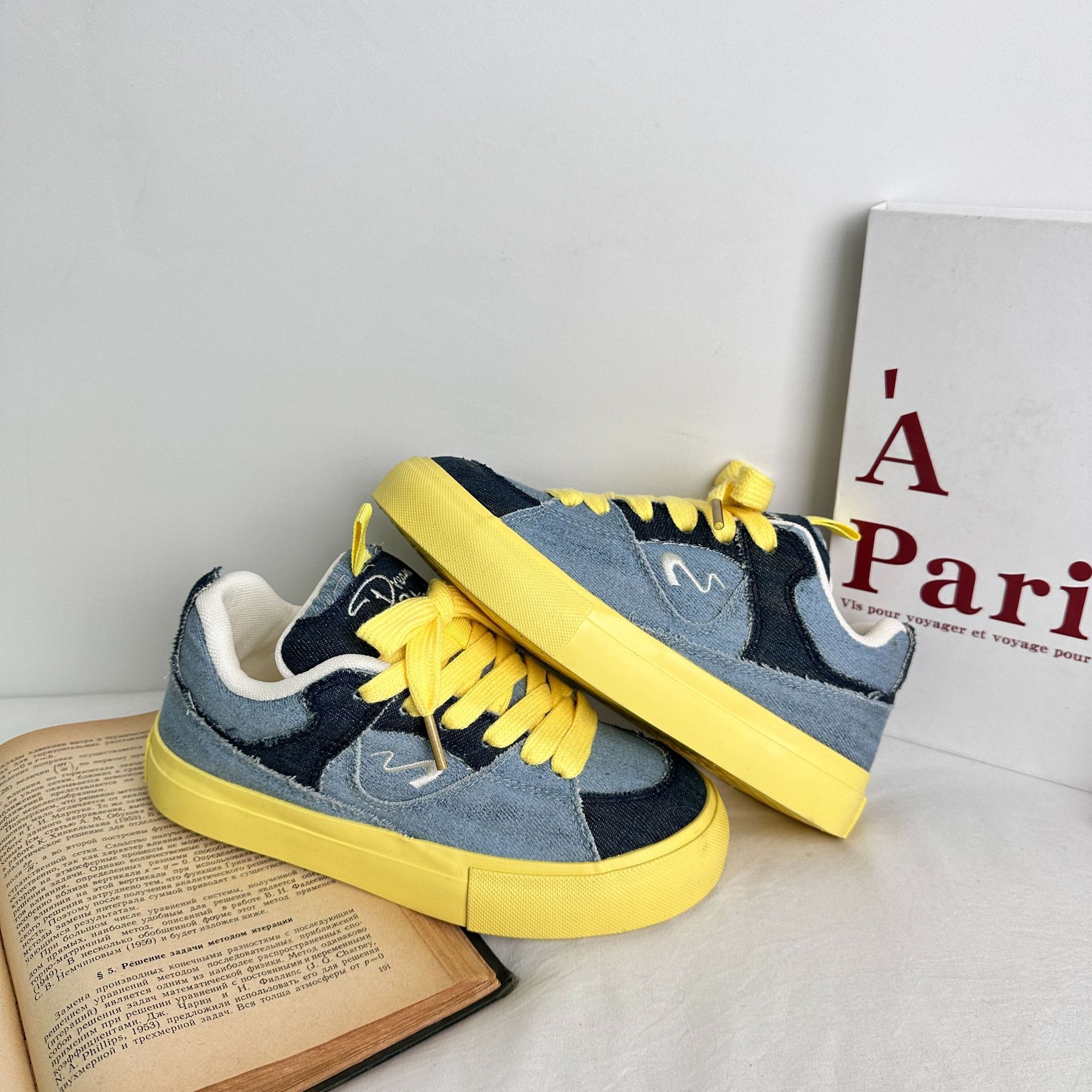 Yuanbo 2025 primavera nuevas zapatillas de deporte para estudiantes zapatos de skate para mujer versión coreana de zapatos gruesos de todo fósforo zapatos de lona para niños image 8