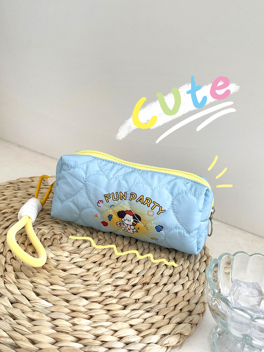 Amazon transfronterizo suministro de dibujos animados lindo de impresión caja de lápices de gran capacidad de papelería estudiante bolsa de almacenamiento de maquillaje bolsa al por mayor