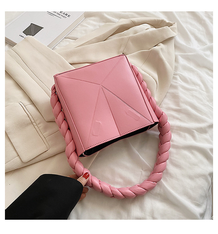 Spring And Summer New Fashion Solid Color Messenger Handbag display picture 1