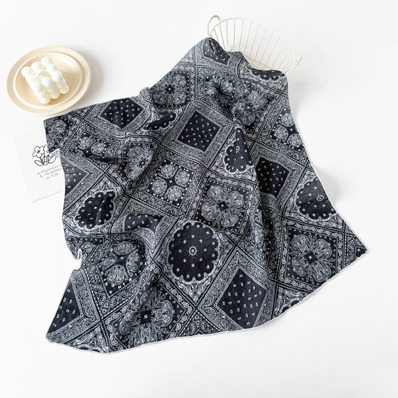Cotton scarf small square scarf ladies spring new European and American headscarf Joker cashew nut printed cotton and linen scarf wholesale