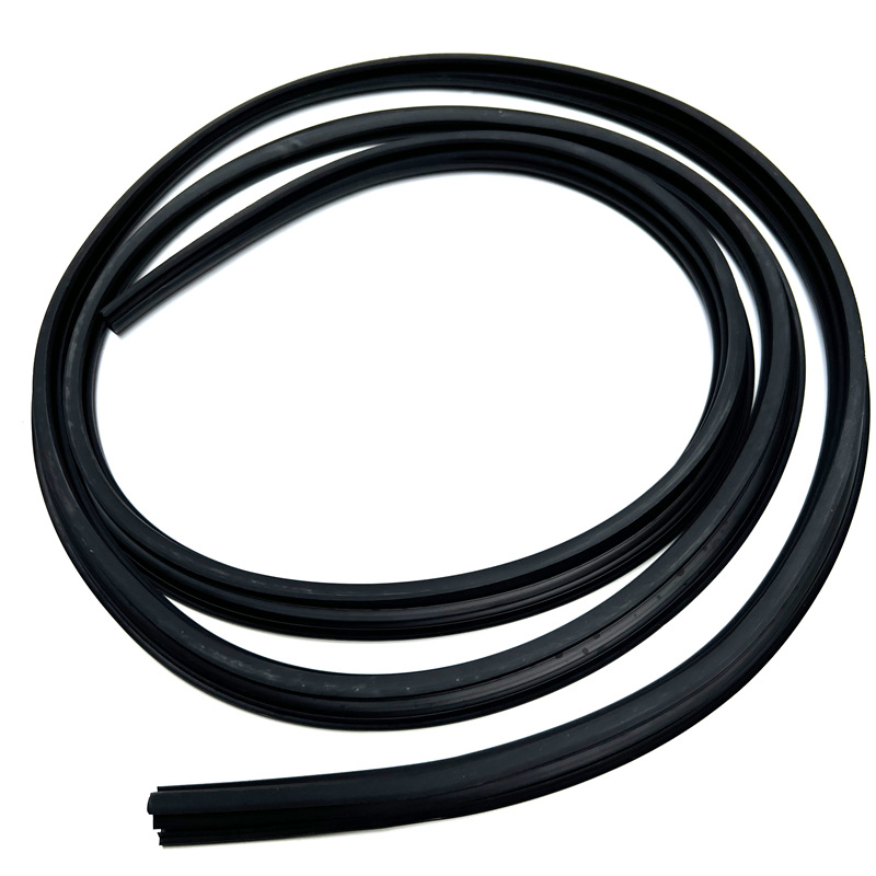 Mr274057 Is Suitable for the Front Windshield Seal Strip of Pajero Montero Speed 96-11 Models