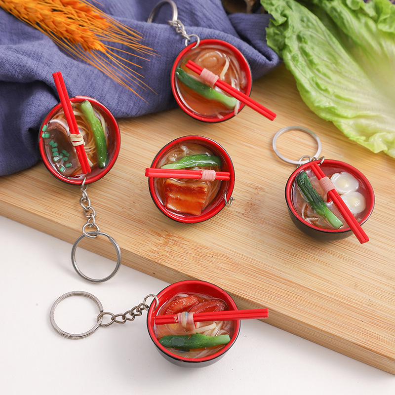 4cm Realistic Food Model with Three-Dimensional Chopsticks and Noodles, Small Bowl of Noodles, Chinese Food Snack Keychain Pendant