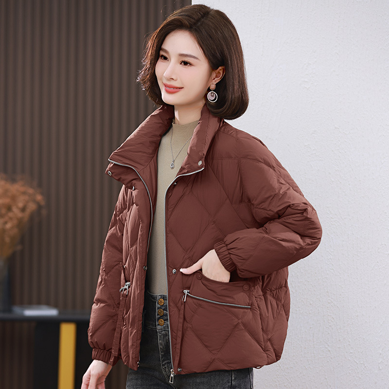 2023 Winter New Women's Large Size Loose White Duck Down Down Coat Thickened and Warm Middle aged Mom's Cotton Coat Coat