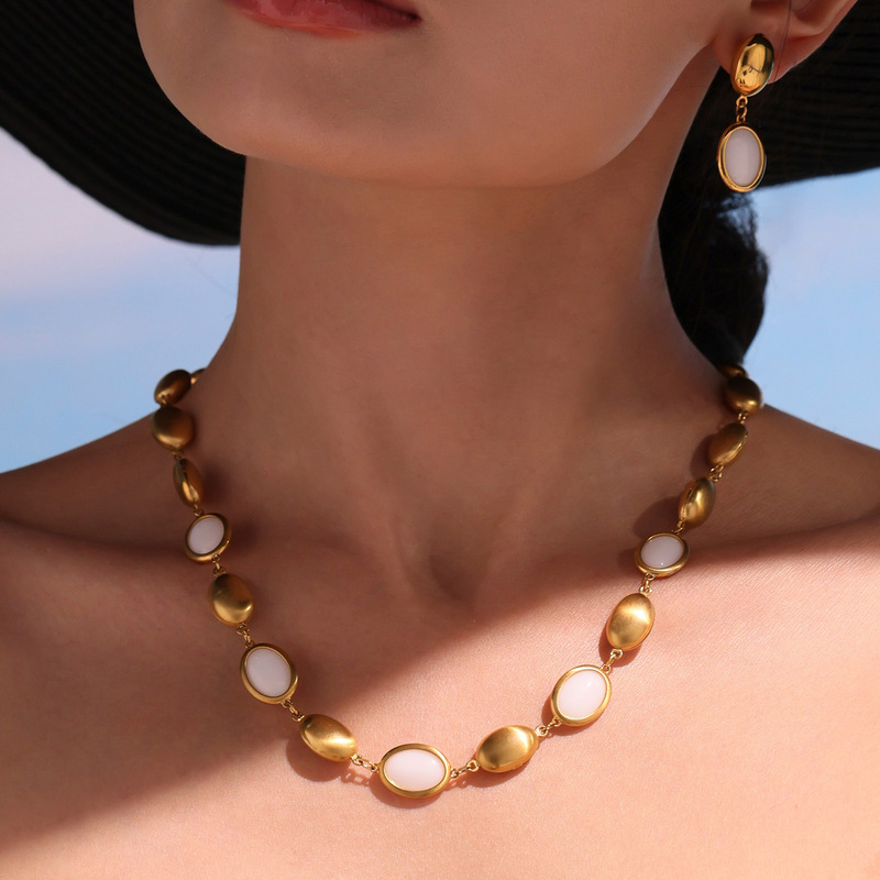 Mili 天然オーバルオパールネックレスブレスレットイヤリングステンレス鋼 18K リアルゴールド気質高級社交家セット|undefined
