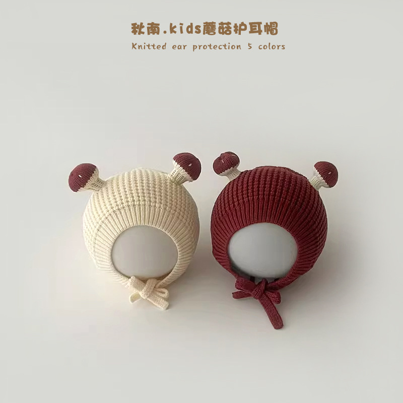 Children's demi-season knitted woolen cute hat