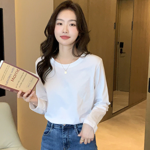 2025 Spring Casual Loose Minimalist White V-Neck Top for Women - Instagram Style Long-Sleeve T-Shirt and Base Layer