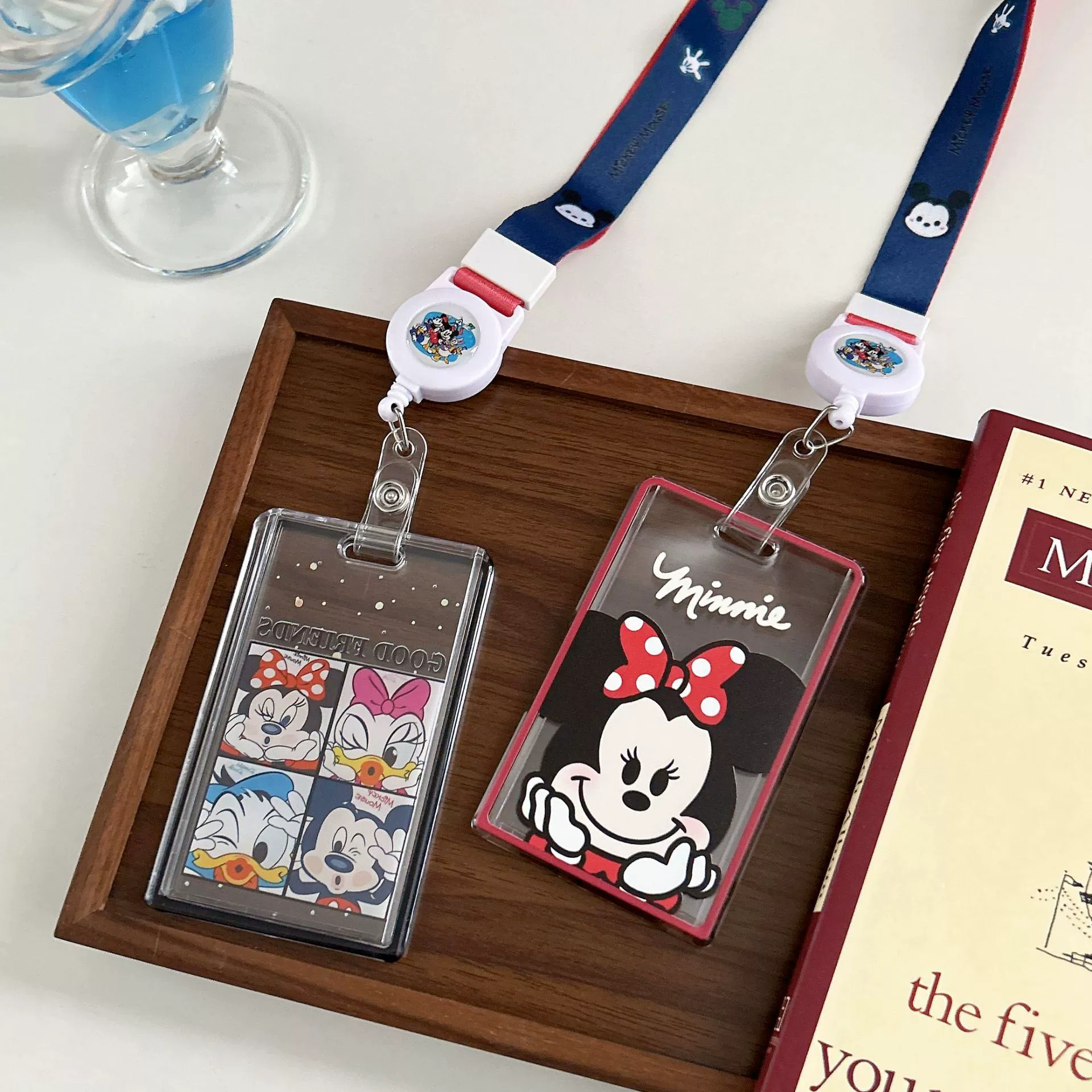 Telescopic card holder, strap, travel card case for students, Donald Duck