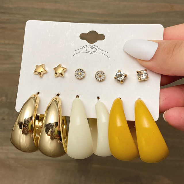 欧美跨境新款珍珠女士耳环 复古金色耳圈套装6件套Earrings Set 欧美跨境新款珍珠女士耳环 复古金色耳圈套装6件套Earrings Set
